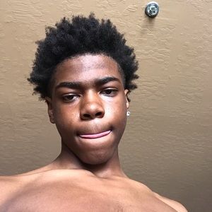 Meet your Posher, Mac Sparks